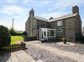 Cefn Werthyd Farmhouse, Caernarfon